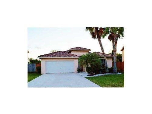 491 W ROYAL COVE CR, Fort Lauderdale, FL 33325