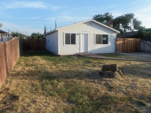 1220 Sam Avenue, Modesto, CA 95351