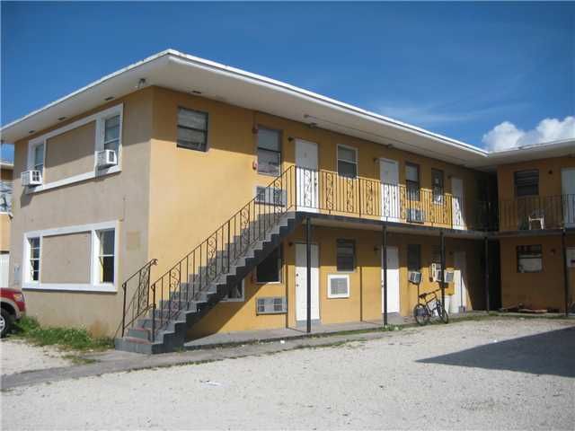 6511 NW 12 AV # 13, Miami, FL 33150