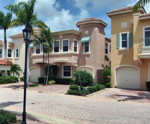 204 Resort Lane, Palm Beach Gardens, FL 33418