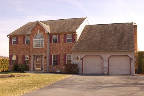 41 GLENVIEW DR, Fleetwood, PA 19522