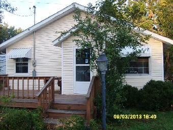 1308 S King St, Robinson, IL 62454