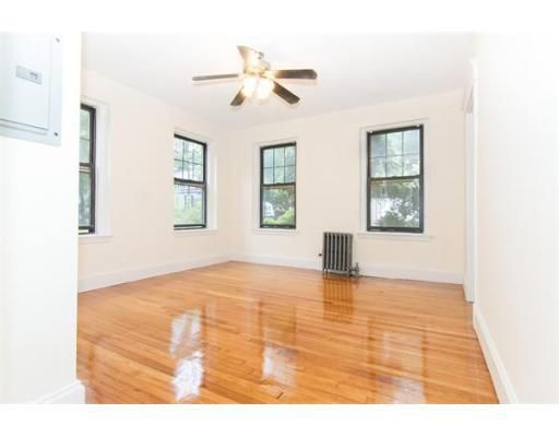 Queensberry St #104, Boston, MA 02115