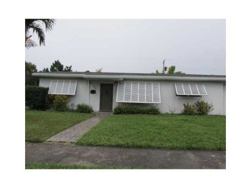 9301 JAMAICA DR, Miami, FL 33189