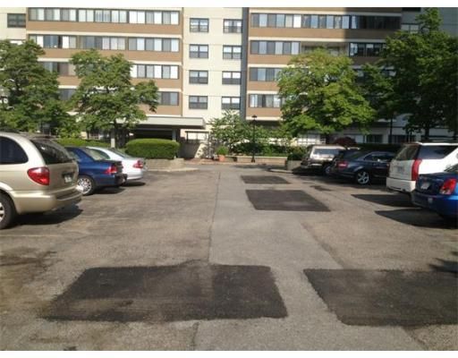 Whittier Place #14L, Boston, MA 02114
