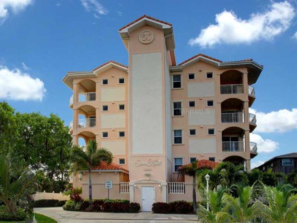 19820 GULF BLVD #402, Indian Rocks Beach, FL 33785