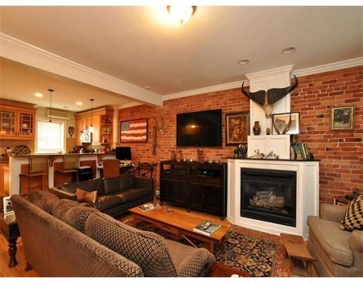 Hanover Ave #1, Boston, MA 02109