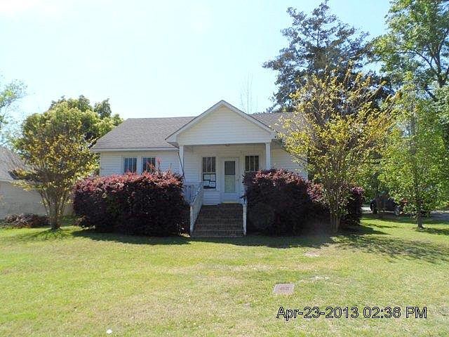 Auburn Rd, Glennville, GA 30427