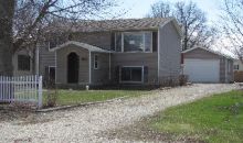 564 E 4th Avenue Clifton, IL 60927