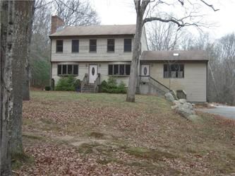 135 Old Voluntown Rd, Exeter, RI 02822