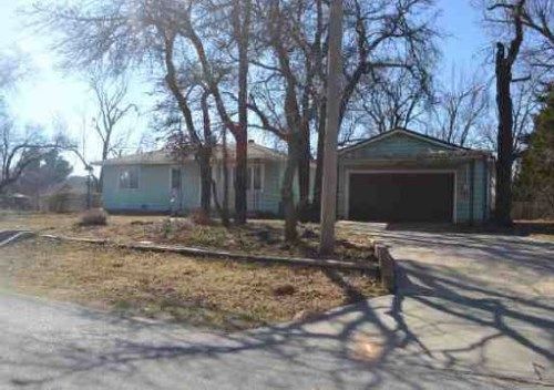 1801 Overholser, Nicoma Park, OK 73066