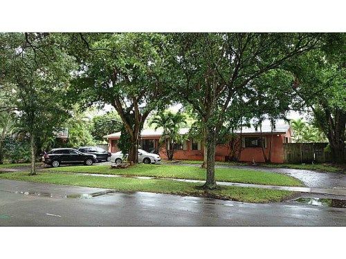 660 BEACHWOOD LN, Fort Lauderdale, FL 33317