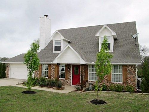 621 AUDIE MURPHY Parkway E, Farmersville, TX 75442