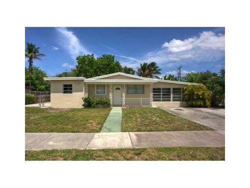 20601 NE 13 AV, Miami, FL 33179