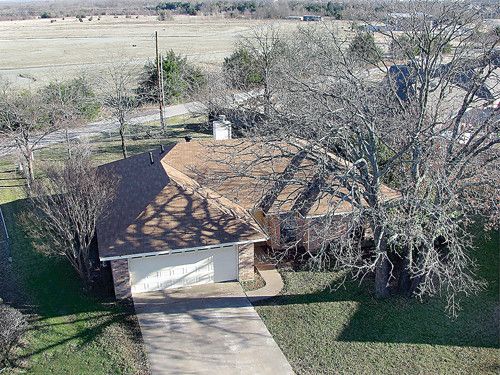 2016 Hackberry Circle, Greenville, TX 75402