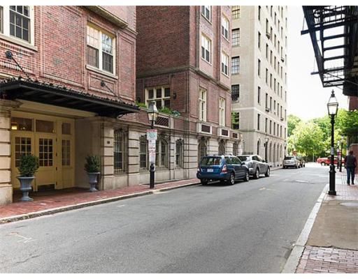 River St #605, Boston, MA 02108