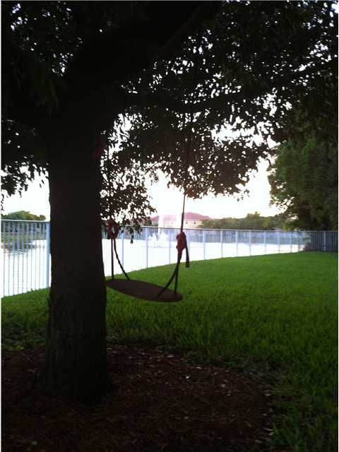 8219 SW 165 CT, Miami, FL 33193