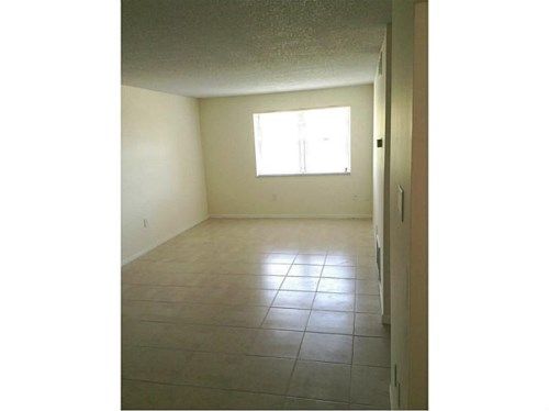 17255 SW 95 AV # 448, Miami, FL 33157