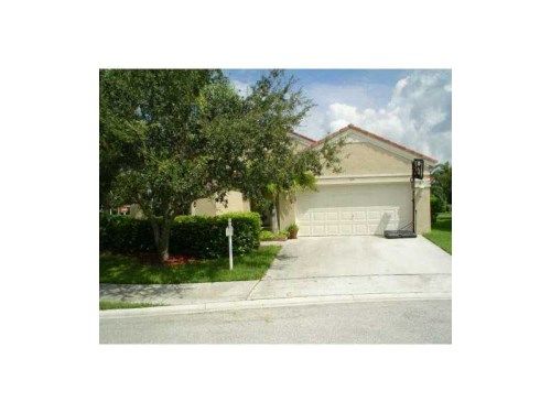 500 CASCADE FALLS DR, Fort Lauderdale, FL 33327