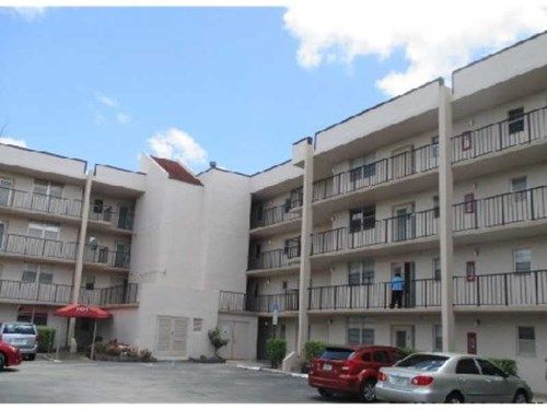 2571 ARAGON BL # 19-319, Fort Lauderdale, FL 33322