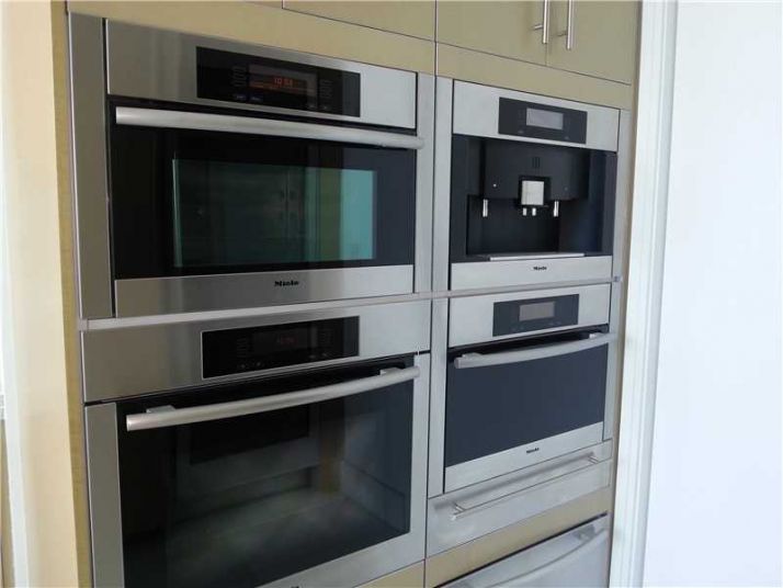 900 BRICKELL KEY BLVD # 2803, Miami, FL 33131