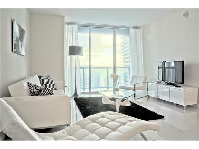 485 BRICKELL AV # 3301, Miami, FL 33131