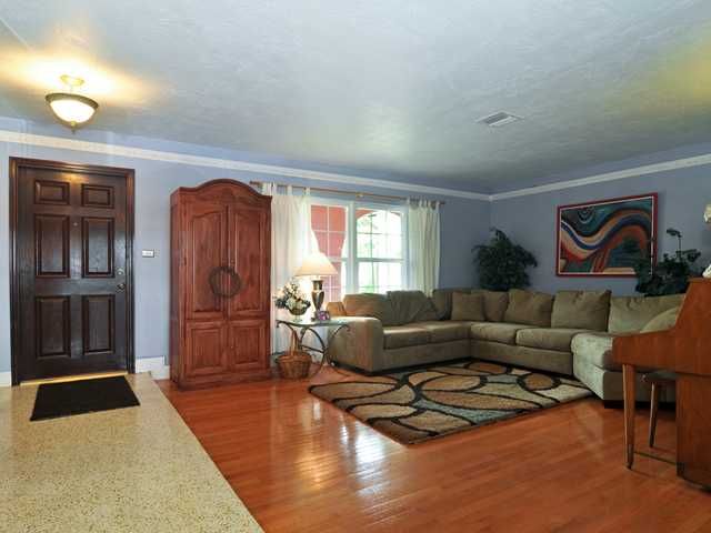 10171 SW 102 AV, Miami, FL 33176