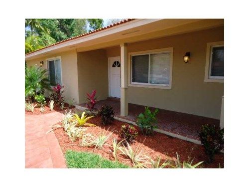 1945 SW 60 PL, Miami, FL 33155