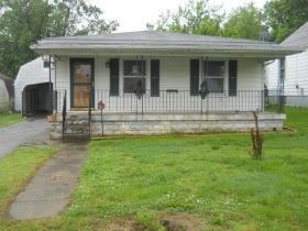 1316 Shingo Ave, Louisville, KY 40215