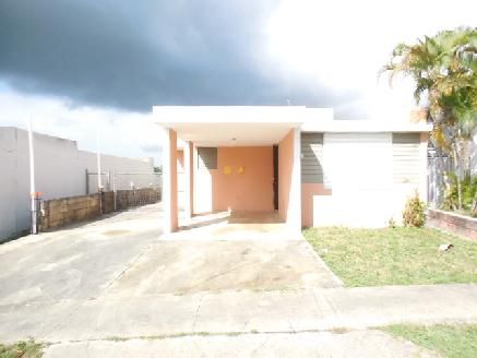 0-37 Calle 10 Urb. Villas De San Agustin, Bayamon, PR 00959