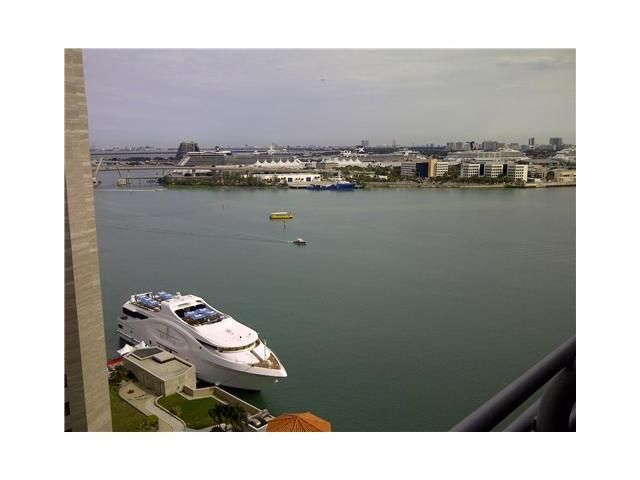 335 S BISCAYNE BL # 2006, Miami, FL 33131