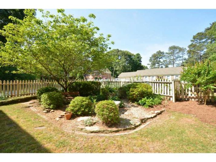 5228 Ashley Drive, Lilburn, GA 30047