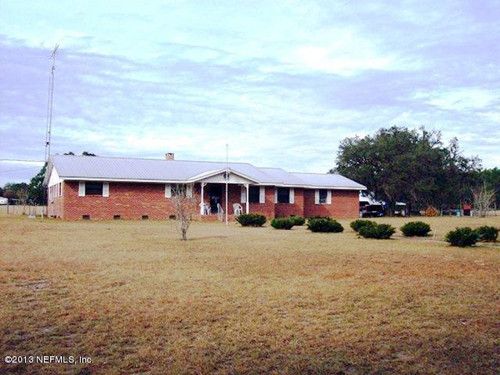 124 Lakeview AVE, Pomona Park, FL 32181