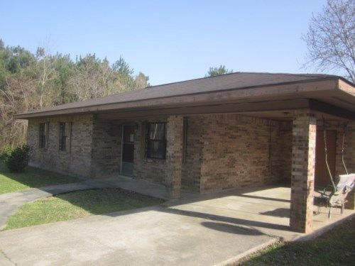 20 Oliver Davis Rd, Picayune, MS 39466