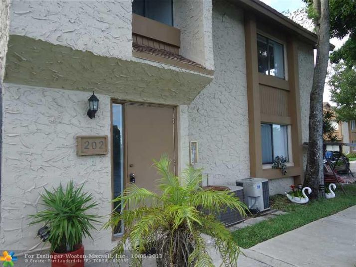 202 Wimbledon Lake Dr # 10-63, Fort Lauderdale, FL 33324