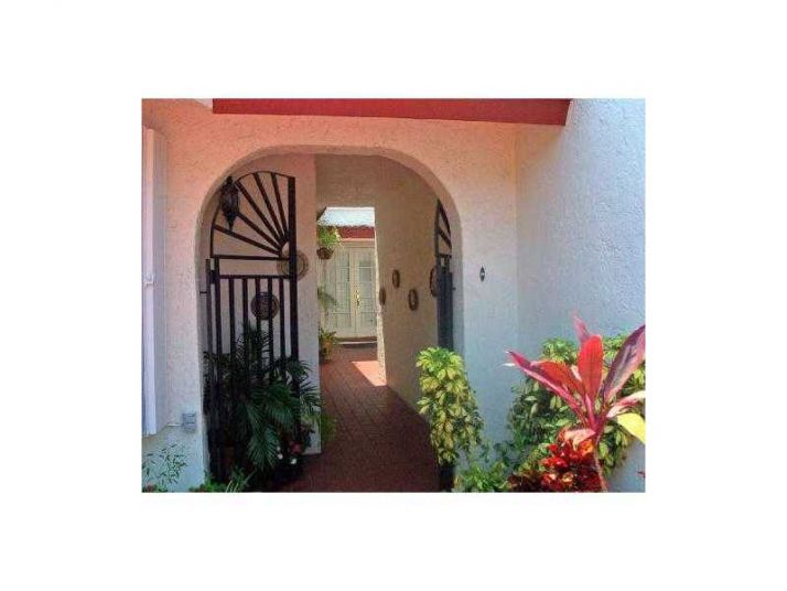 11718 SW 107 TE, Miami, FL 33186