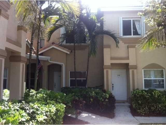 2304 SE 24 AV # 2304, Homestead, FL 33035