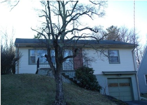 2212 Toledo St, Bluefield, WV 24701