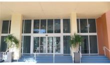 18800 NE 29 AV # 916 Miami, FL 33180