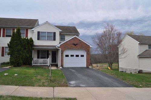 11 PARKVIEW DRIVE, Reinholds, PA 17569