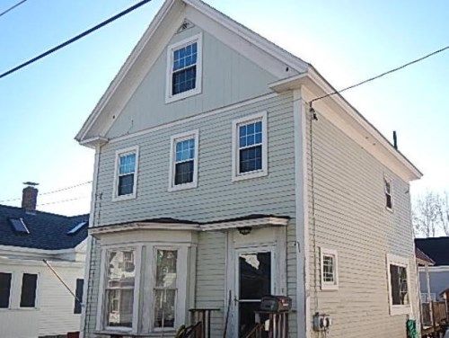 7 Furber St, Rochester, NH 03867