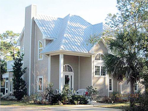 288 MAGNOLIA BAY DR, Eastpoint, FL 32328