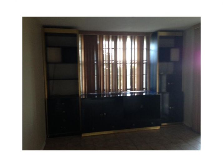 671 NE 195 ST # 321E, Miami, FL 33179