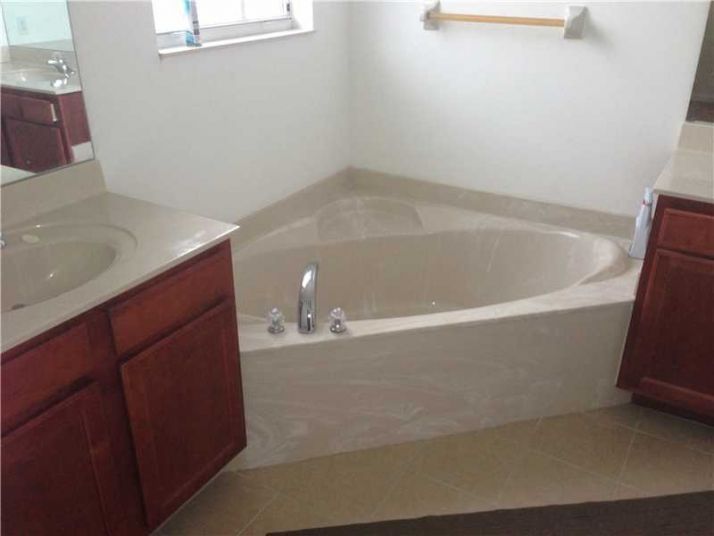 681 NE 21 TE # 0, Homestead, FL 33033