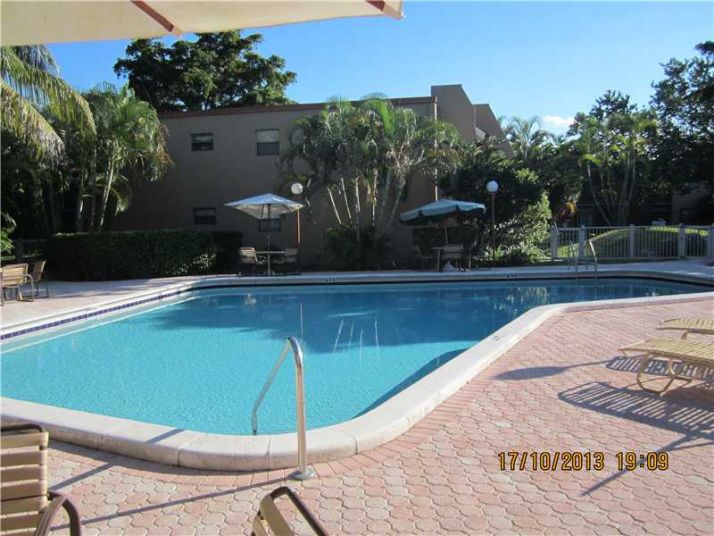 301 N PINE ISLAND RD # 203, Fort Lauderdale, FL 33324