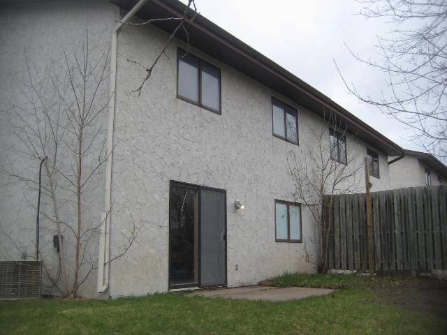 5 Heights Rd Ne, Saint Michael, MN 55376