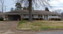 203 Rivermont Dr Sheffield, AL 35660