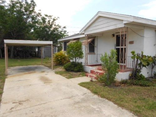 337 Pearl St, Lake Wales, FL 33853