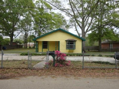 1326 New Orleans St, Bogalusa, LA 70427