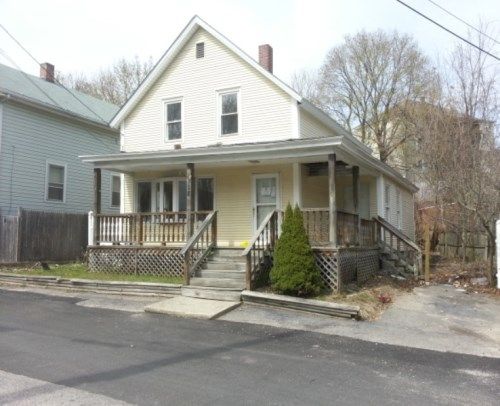 18 Baker St, West Warwick, RI 02893